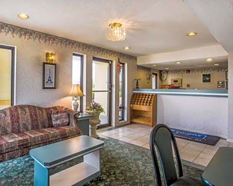 Key West Inn - Montgomery South