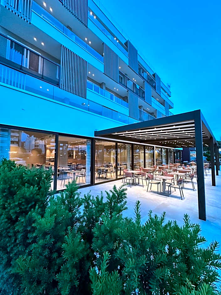 Petit Hotel