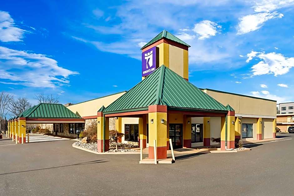 Knights Inn Montgomeryville