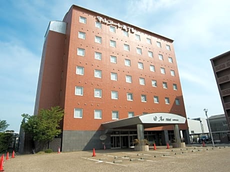 Moriyama Art Hotel