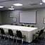 Holiday Inn Express & Suites Tracy By IHG