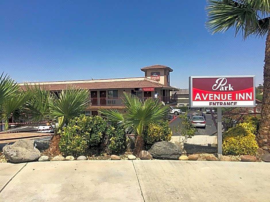 Park Avenue Inn & Suites