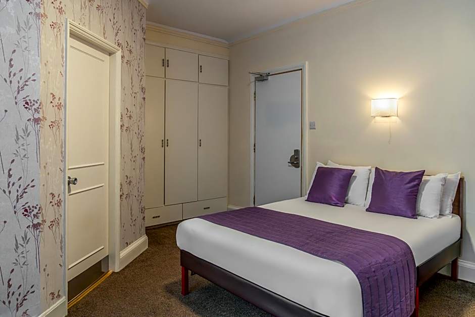 Heathlands Hotel