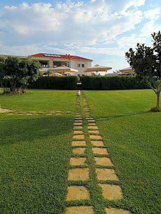 Antonios Village Hotel & Apartments