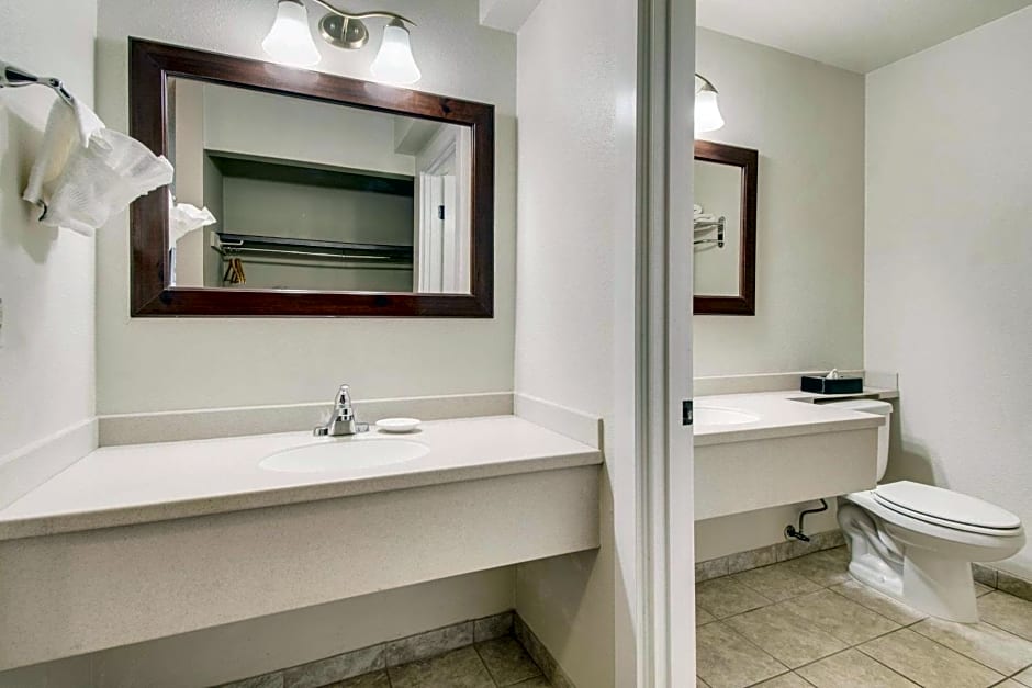 Rodeway Inn & Suites Portland - Jantzen Beach