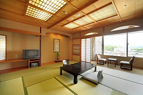 Japanese-Style Room - Smoking