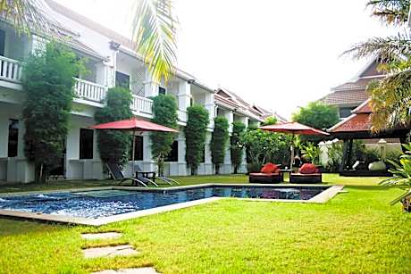 Palm Grove Resort, Pattaya