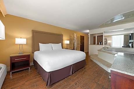 Two-Room King Suite with Whirlpool