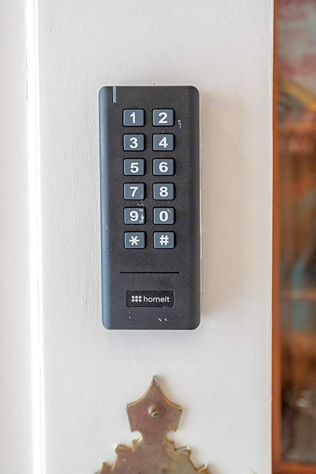 Blife Sun Hostel & Rooms