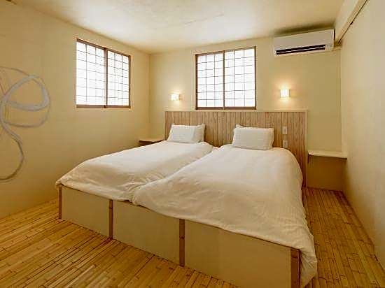 Luxury Entire House Rental  Chiyo