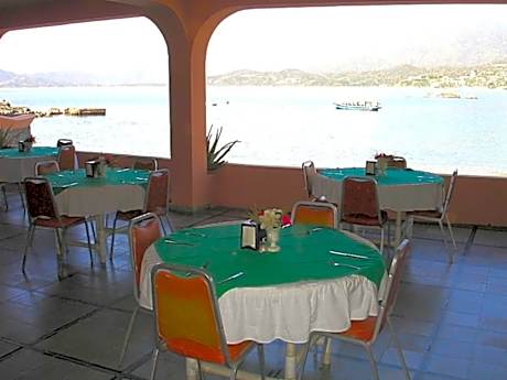 Playa de Santiago Hotel