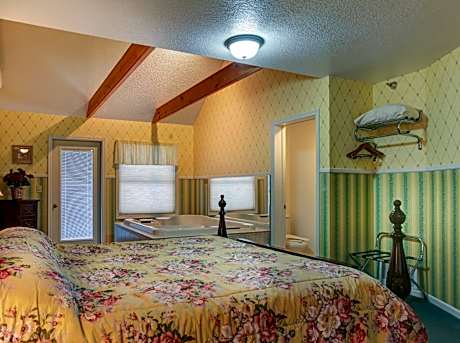 King Room with Spa Bath