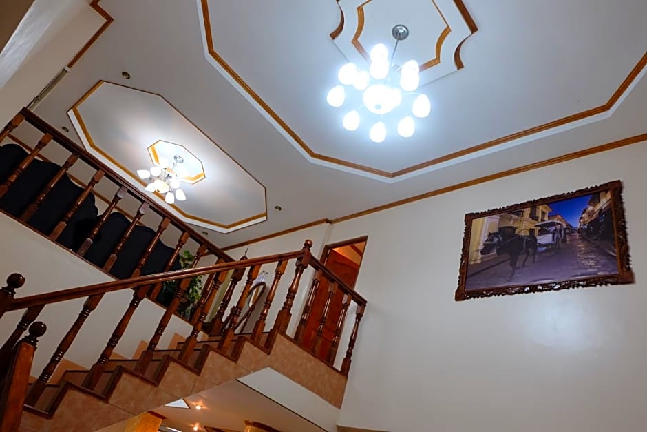 The Orange House - Vigan Villa