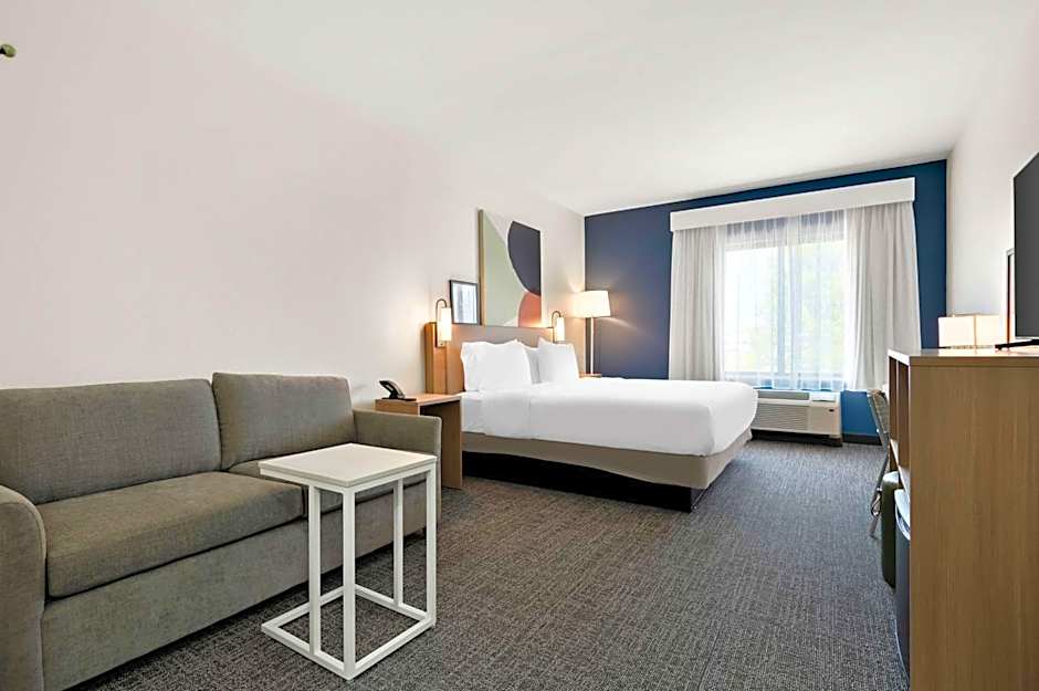 Spark by Hilton Lancaster Dutch Country