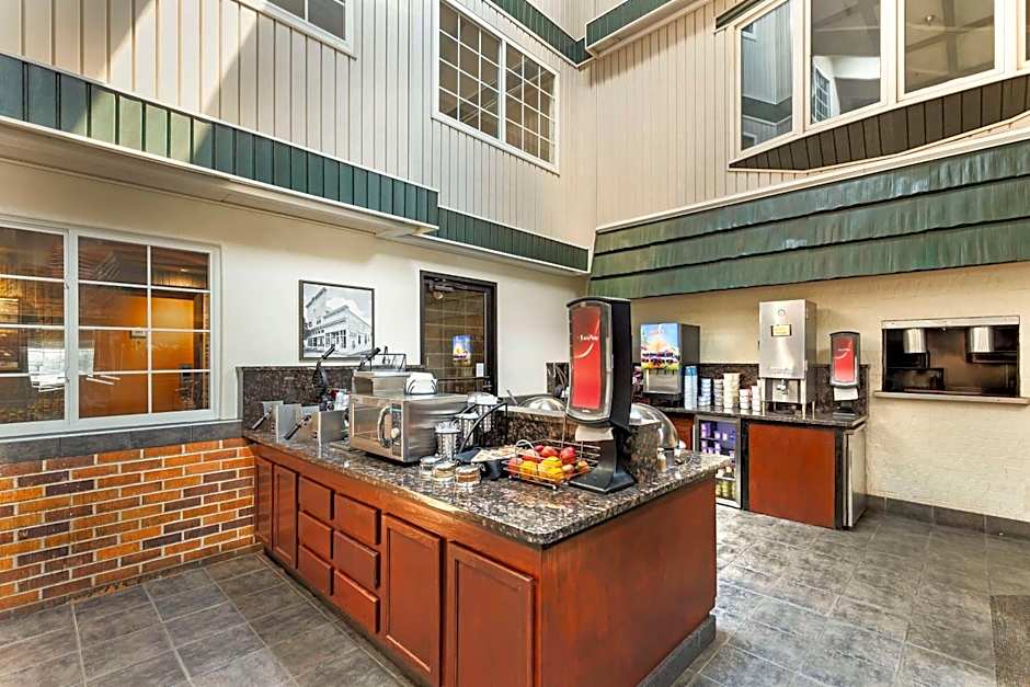 Best Western Plus Longbranch Hotel & Convention Center