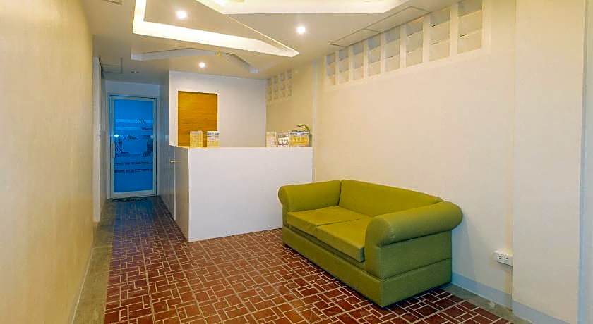 RedDoorz @ EBM One Building