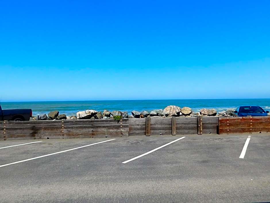 Sea Breeze Motel