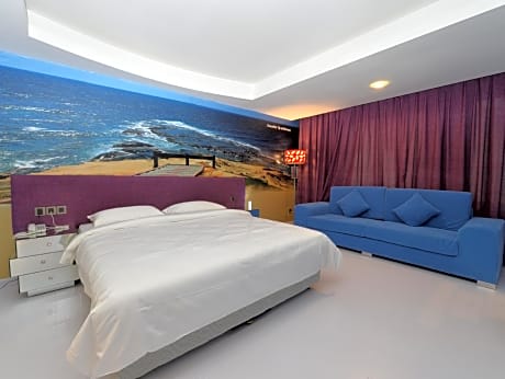 Grand Deluxe King Bed