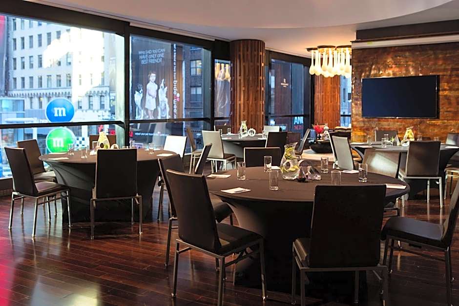 Renaissance by Marriott New York Times Square Hotel