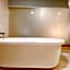 Straits Suite by C Homestay Malacca