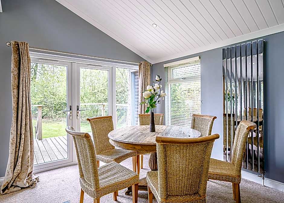 Ladera Retreat Lodges