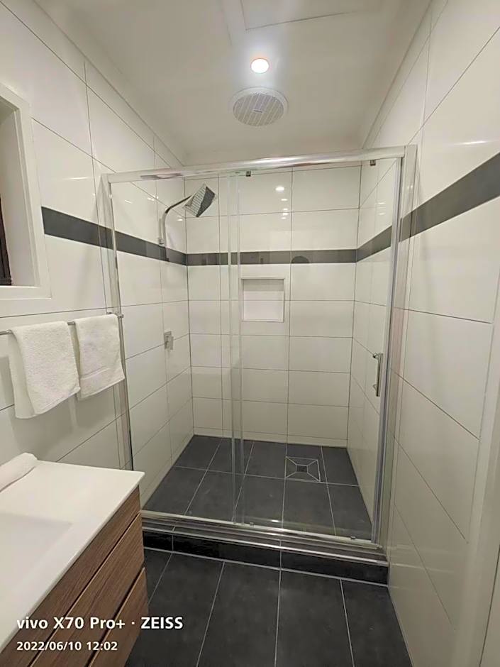 Coachman Motel and Holiday Units