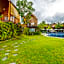 De Sapphire Cliff Villa by Danapati