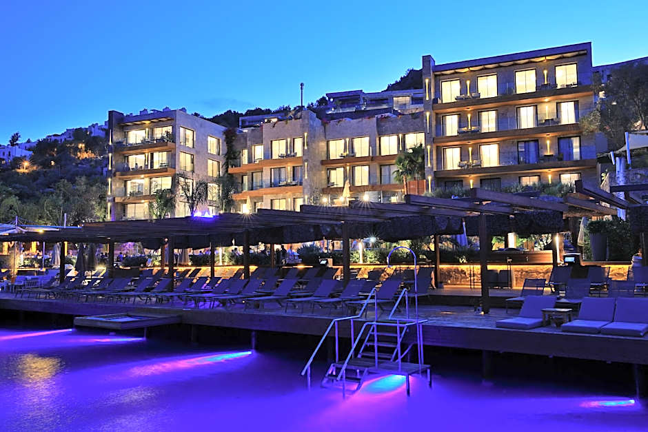 Mare Deluxe Residences  & Villas