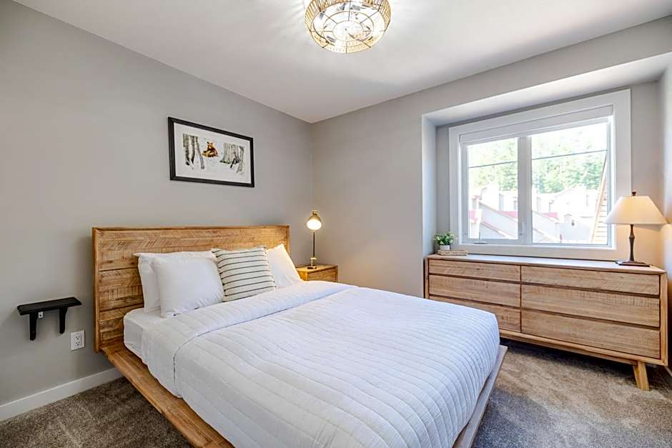 Stone Creek Chalets by Fernie Central Reservations