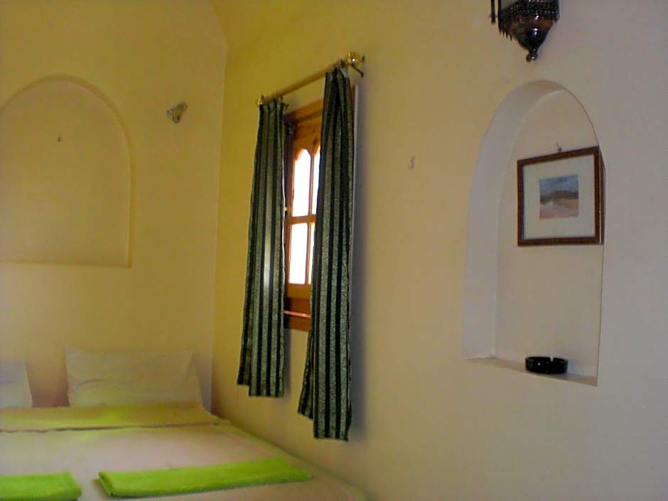 El Fayrouz Hotel