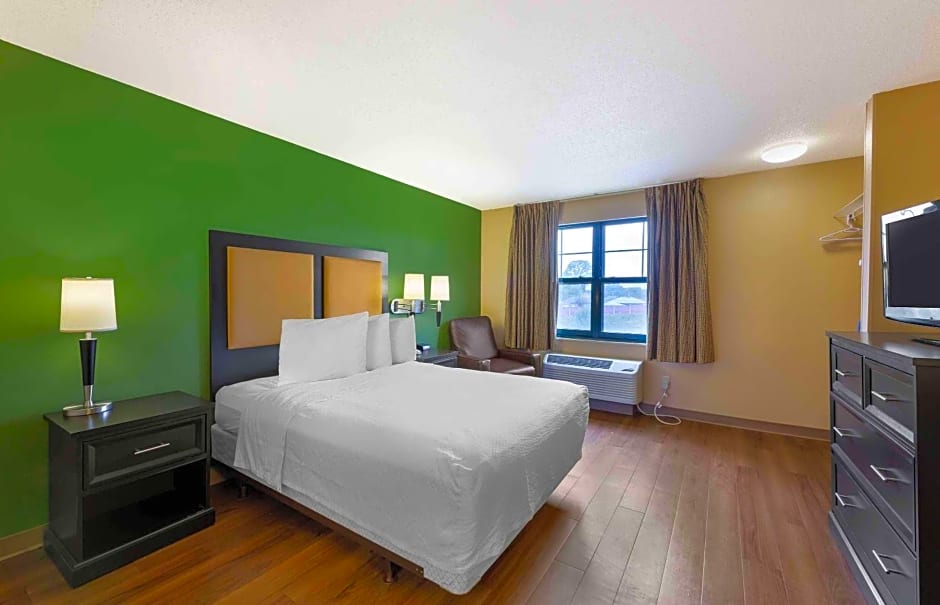 Extended Stay America Suites - Cleveland - Brooklyn