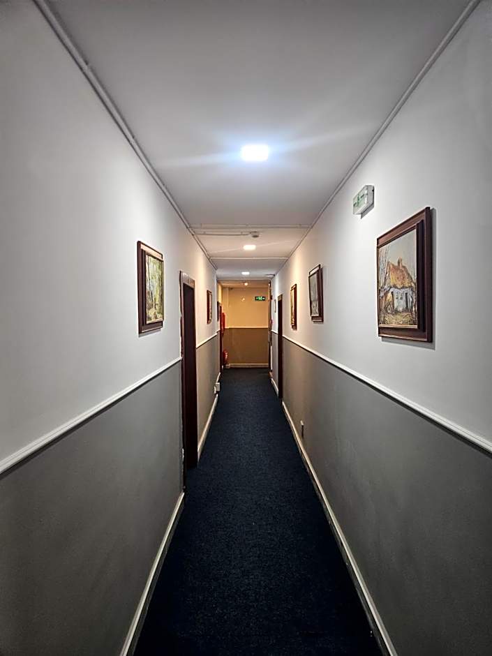 Hotel Reina