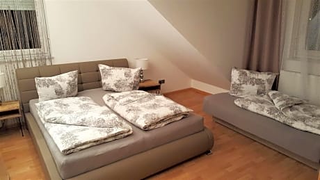 Deluxe 2 Bedroom Apartment