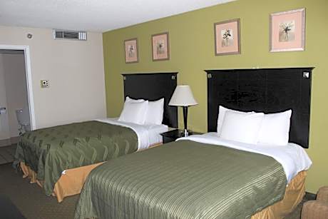 Double Room with Two Double Beds - Accessible/Non-Smoking