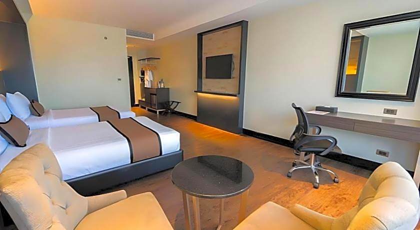 Metrocentre Hotel & Convention Center