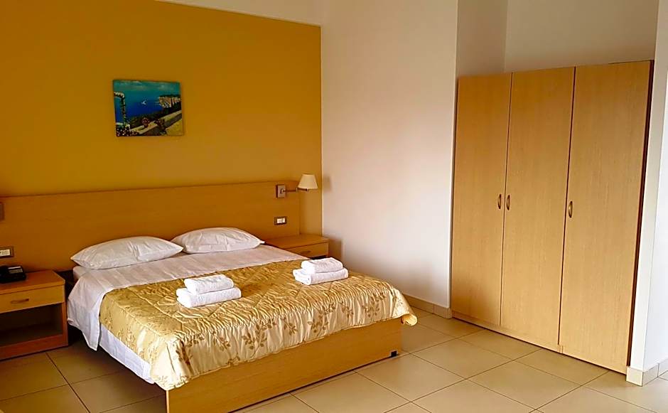 Ostria Hotel Kakovatos Beach