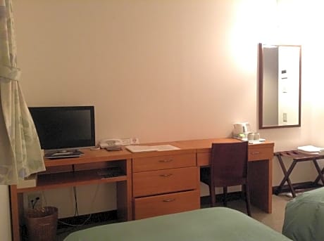 Standard Room - Non-Smoking