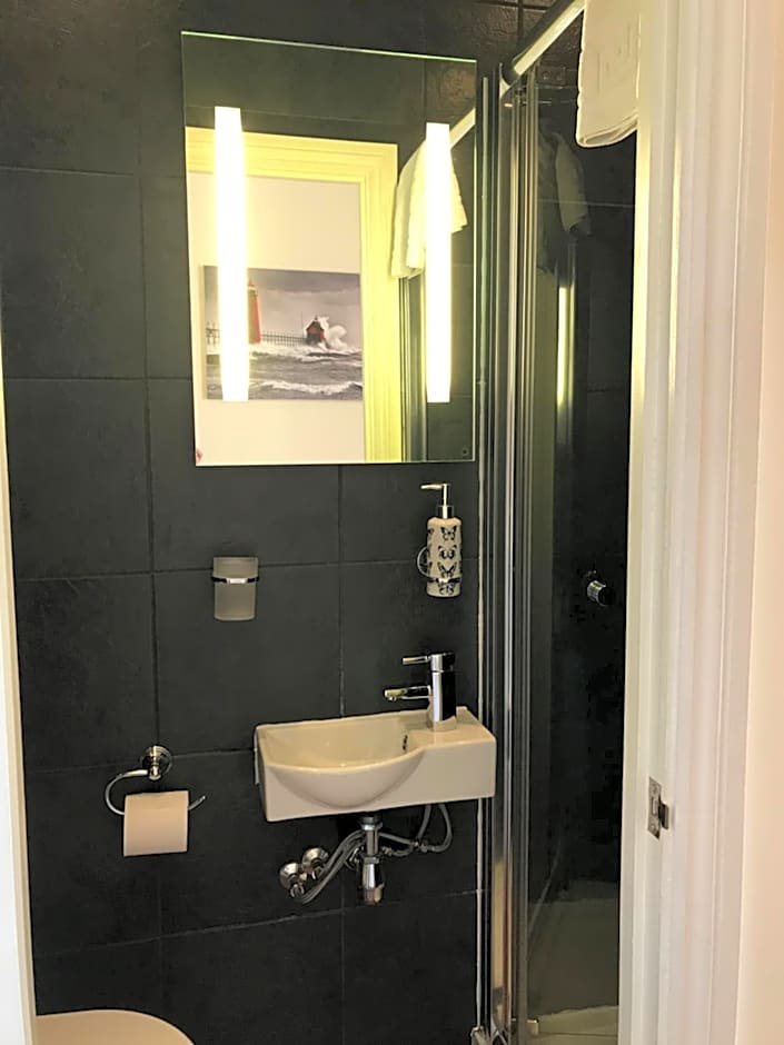 Cassandra Guest House