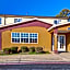 HomeTown Inn & Suites