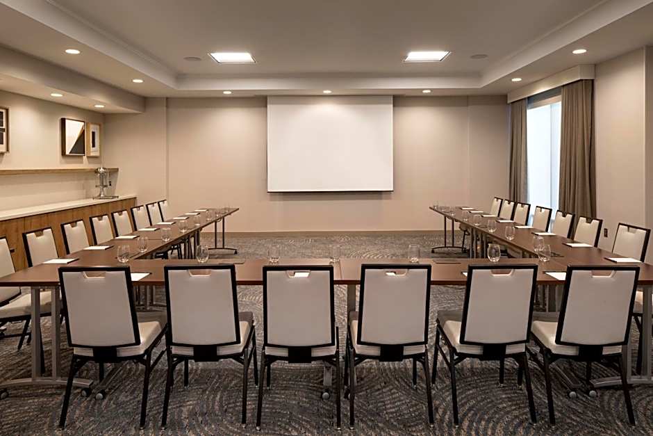 Courtyard by Marriott San Francisco Airport Burlingame