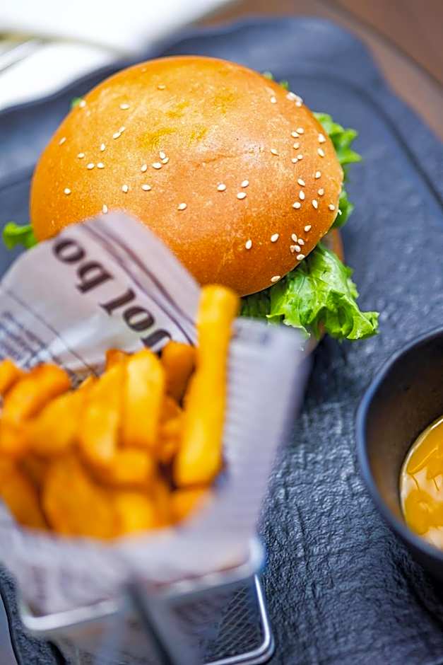 Hodelpa Garden Court