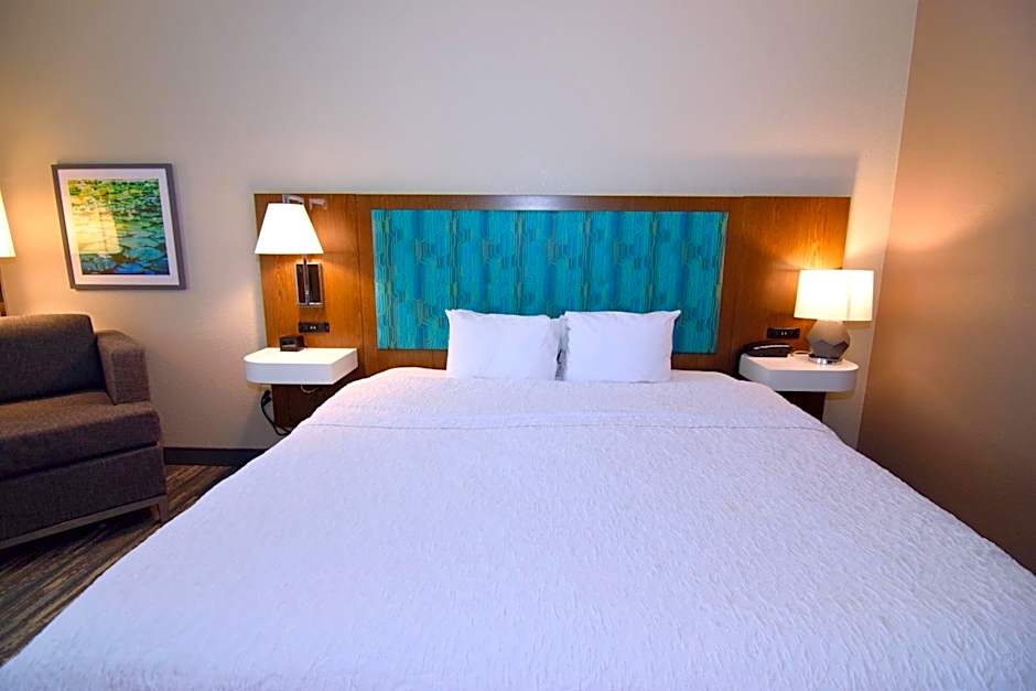 Hampton Inn By Hilton Leesburg