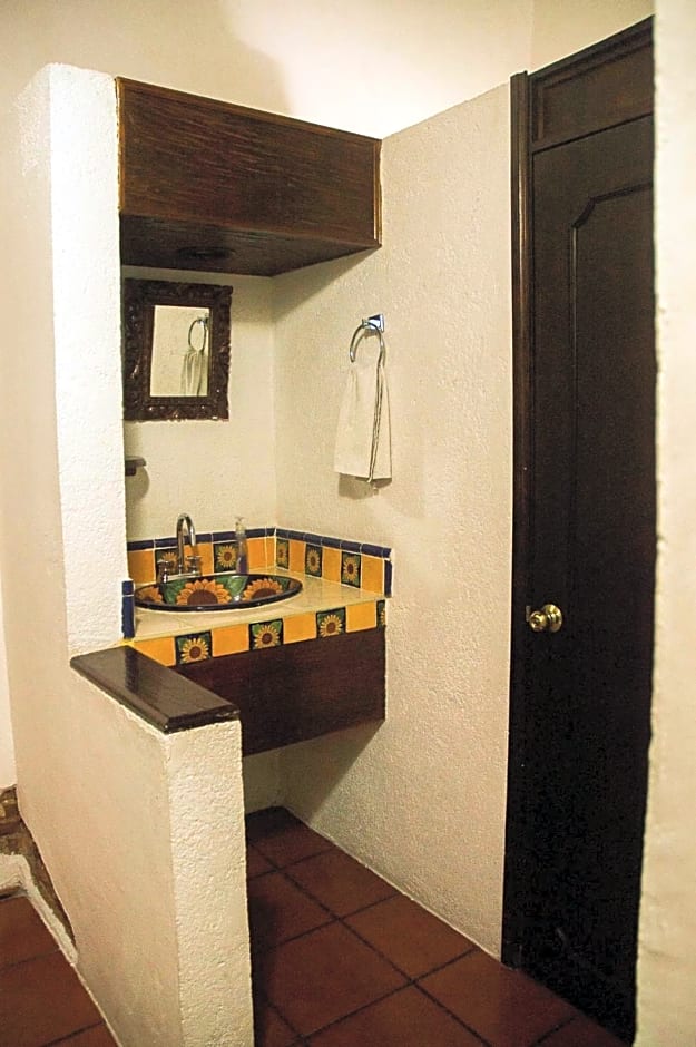 Las Mariposas Eco-Hotel & Studios