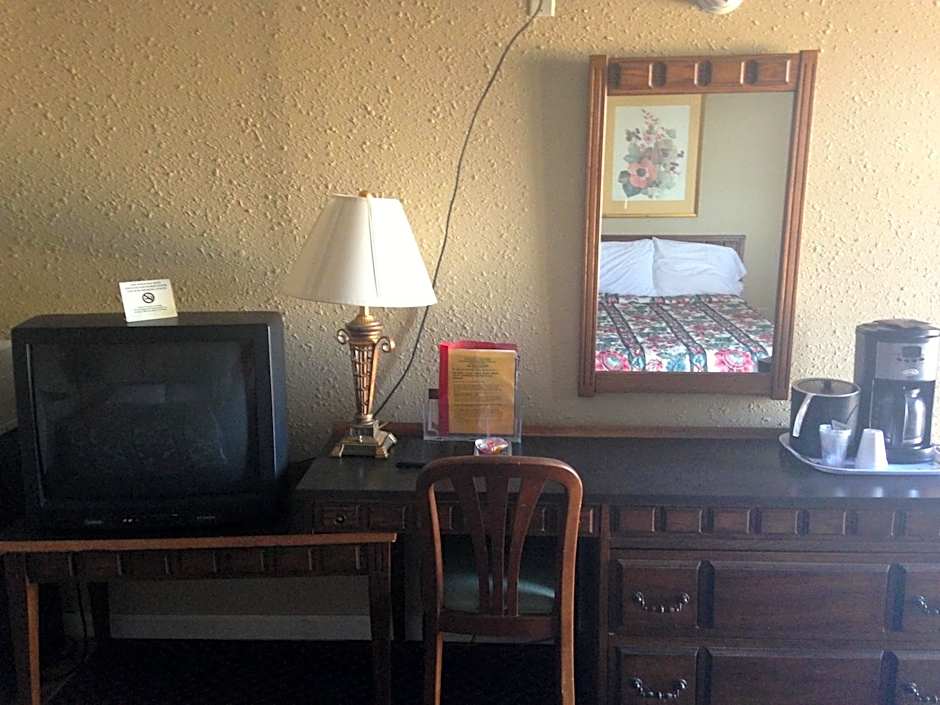 Rustic Motel Rolla