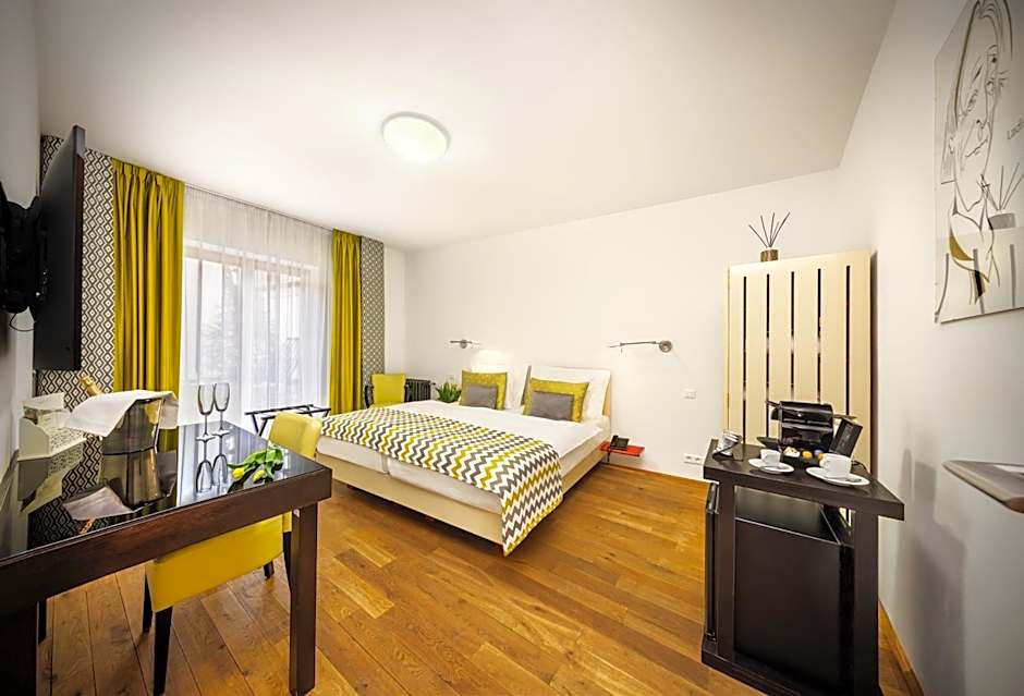 Bellevue hotel Karlov
