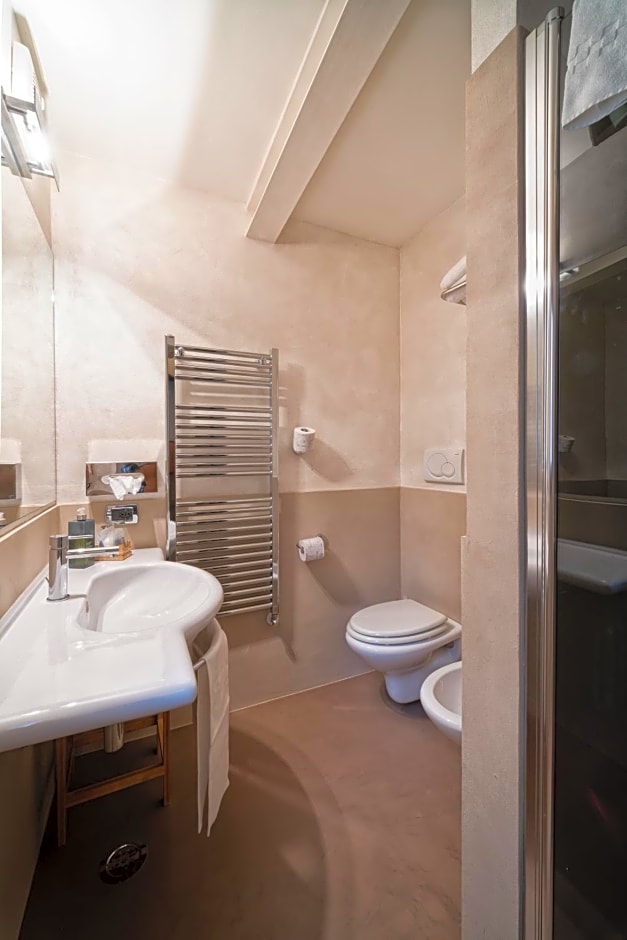 Solo Experience Hotel