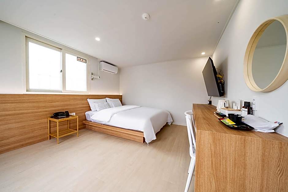 DongBaek Hotel Gohyeon