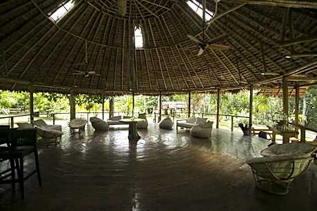 Amak Iquitos Ecolodge