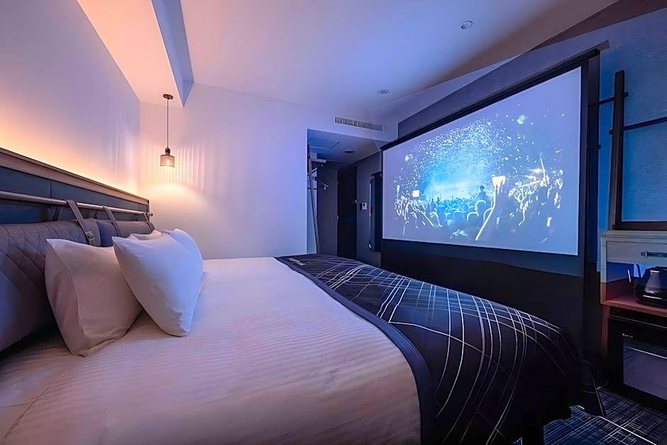 THE LIVELY AZABUJUBAN TOKYO