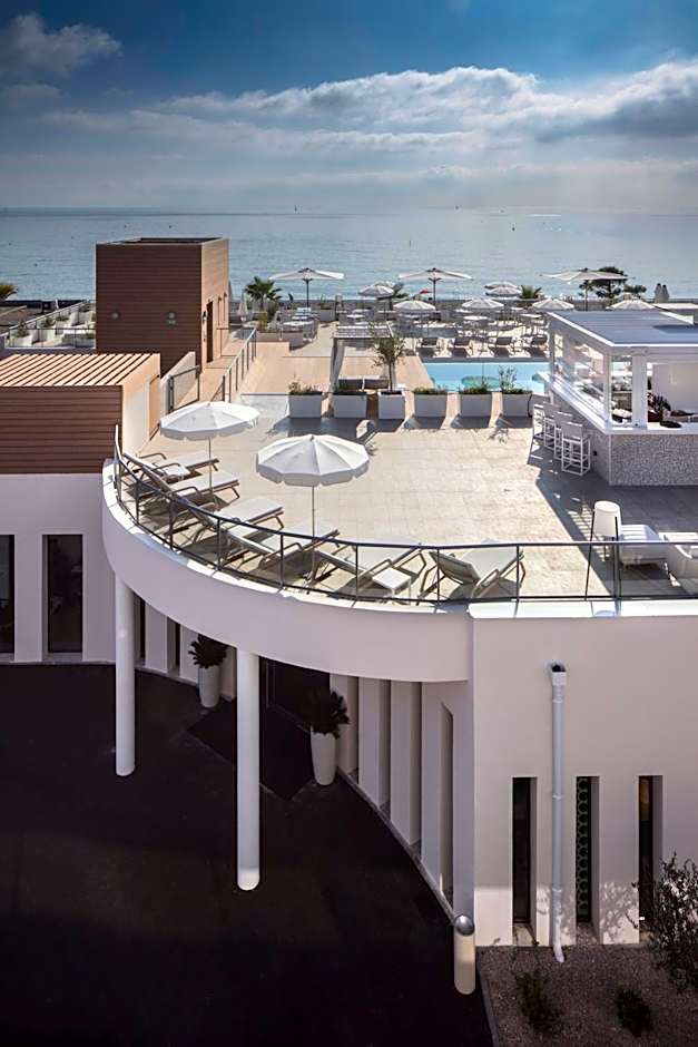 Mercure Villeneuve Loubet Plage